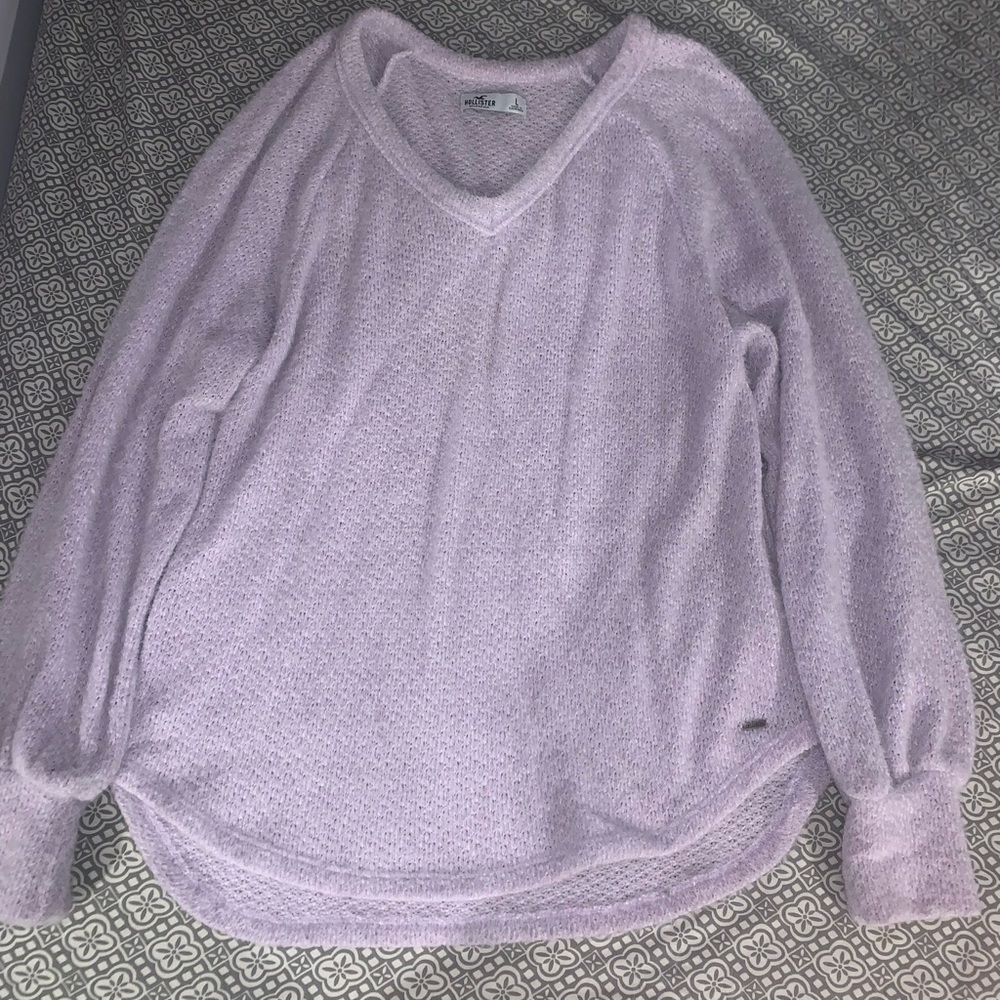Hollister lilac long sleeve sweater